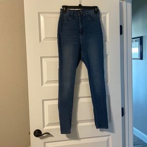 Fashion Nova super high waisted stretchy skinny jeans size 9
